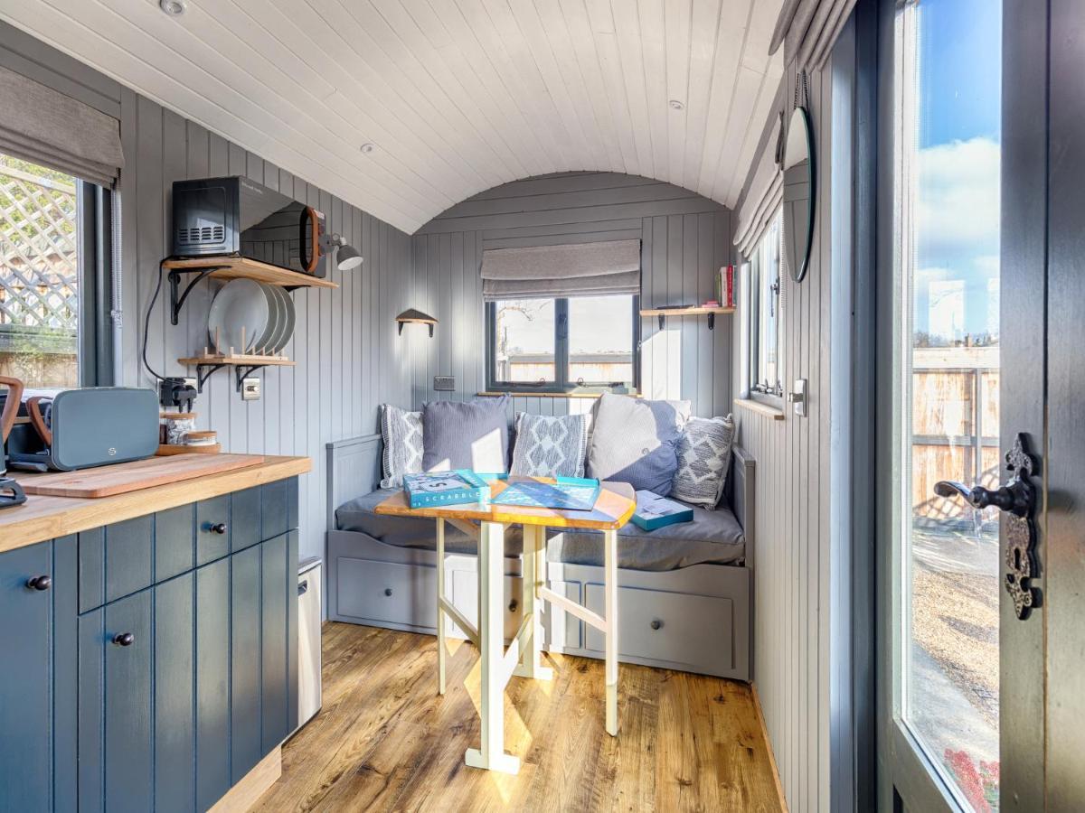 Pass The Keys Whitstable Shepherds Hut Minutes From The Harbour Βίλα Εξωτερικό φωτογραφία