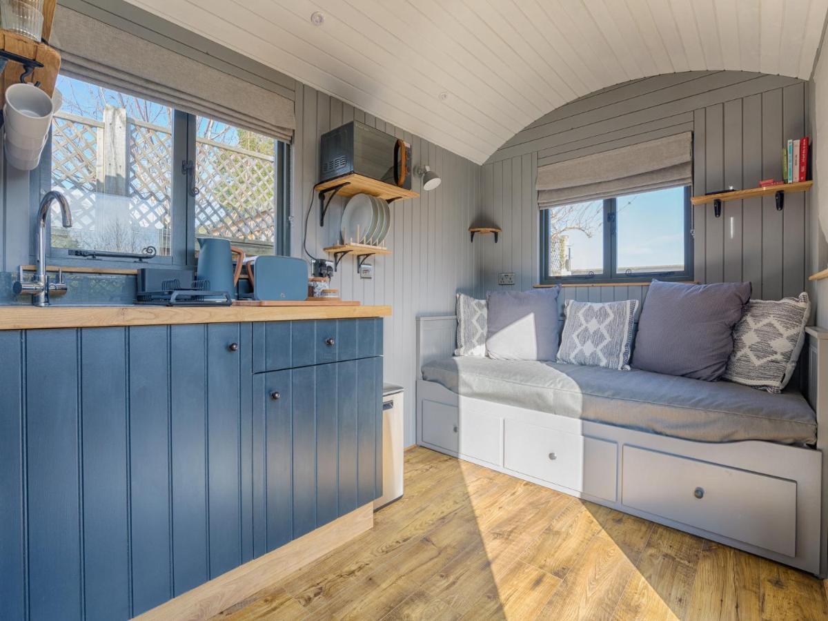 Pass The Keys Whitstable Shepherds Hut Minutes From The Harbour Βίλα Εξωτερικό φωτογραφία