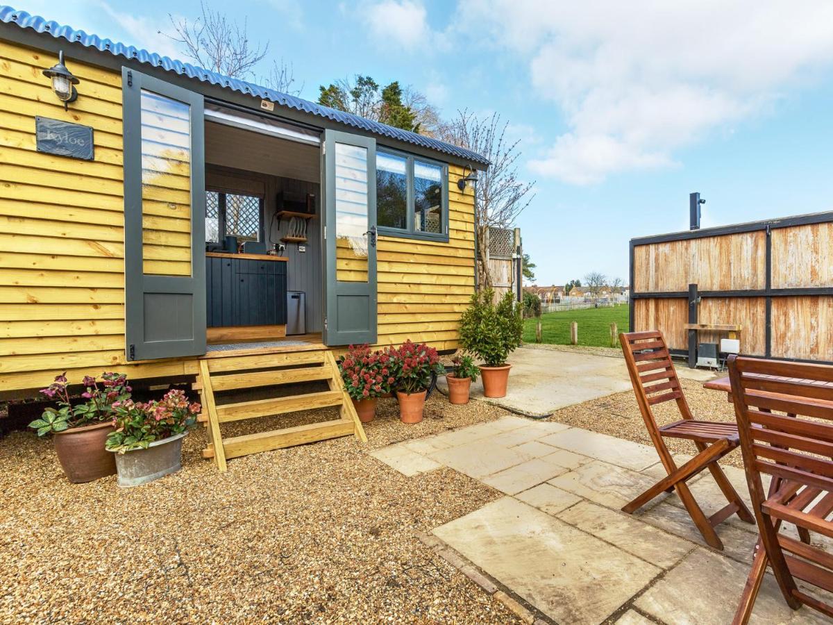 Pass The Keys Whitstable Shepherds Hut Minutes From The Harbour Βίλα Εξωτερικό φωτογραφία